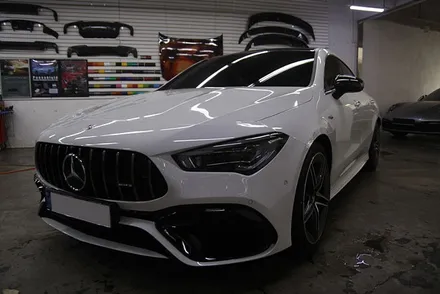 벤츠 CLA45AMG 리얼카본느낌의 미러랩핑과 순정하이그로시같은 루프스킨 / 금천구 시흥1동