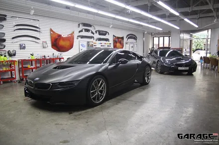 [랩핑-게라지후] 아름다움을 돋보이게 하려면 - BMW i8 사틴 블랙 전체 랩핑 / 금천구 시흥1동
