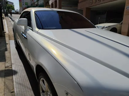 벤틀리 벤테이가 3M골드스파클 전체랩핑입니다. / 금천구 시흥1동