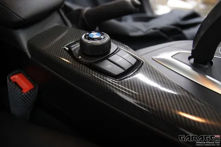 [랩핑-게라지후] 합리적인 가격으로 최상의 만족도를 - BMW 1시리즈 유광 카본 랩핑 / 금천구 시흥1동