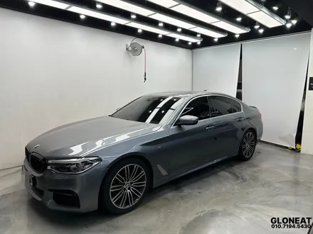 청라 BMW5시리즈 고광택블랙랩핑 크롬죽이기시공 / 인천 서구 청라동