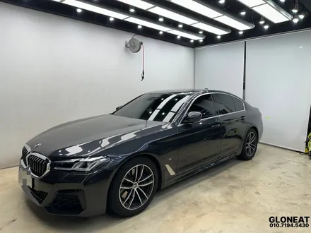 BMW 5시리즈 실내우드랩핑&크롬죽이기 시공 / 인천 서구 청라동