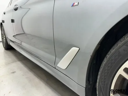 청라 BMW5시리즈 고광택블랙랩핑 크롬죽이기시공 / 인천 서구 청라동