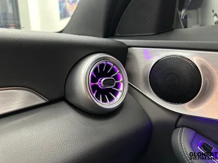 벤츠C클래스(W205)AMG - 송풍구엠비언트 교체로 더욱 멋스럽게 / 인천 서구
