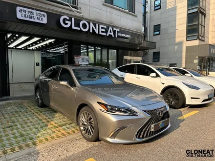 렉서스es300h 글라스틴트 레이니블루도 잘 어울립니다 / 인천 서구 청라동