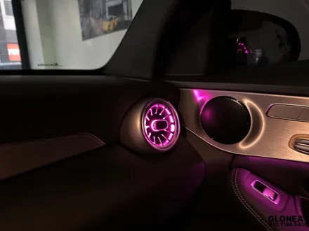 벤츠C클래스(W205)AMG - 송풍구엠비언트 교체로 더욱 멋스럽게 / 인천 서구