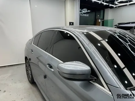 청라 BMW5시리즈 고광택블랙랩핑 크롬죽이기시공 / 인천 서구 청라동