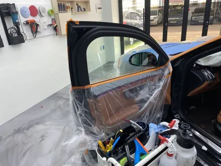 벤츠 S400D 차량에 어울리는 반사틴팅 글라스틴트 레이니블루 / 인천 서구