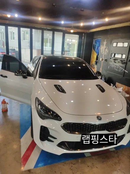 경주랩핑스타)스팅어 도어엣지ppf 주유구 포인트 랩핑 / 경주시 성동동