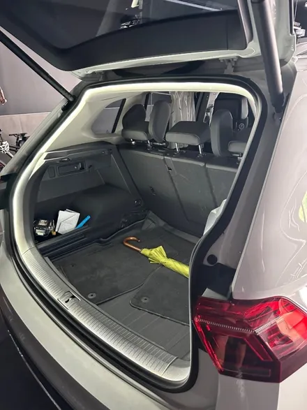 폭스바겐 티구안 식빵등 트렁크led 외기필터 설치 / 성남시 분당구 석운동