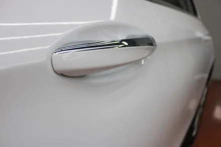 대구 랩핑 벤츠 W213 E300 유광 화이트 전체랩핑 시공 / 대구 달성군 화원읍