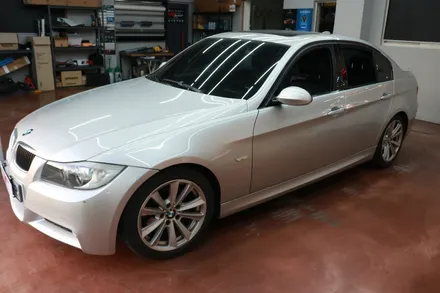 320i BMW 랩핑 에어버리 슈프림 사틴다크그레이메탈릭 / 대구 달성군 화원읍