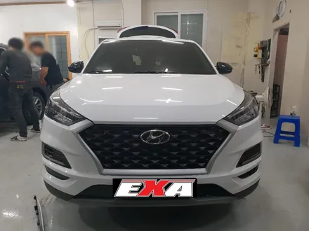 [EXA][대구랩핑] 올뉴투싼 부분랩핑 그릴부분랩핑 루프스킨 스포일러 부분랩핑 에이버리슈프림 블랙유광 / 대구 달성군 화원읍