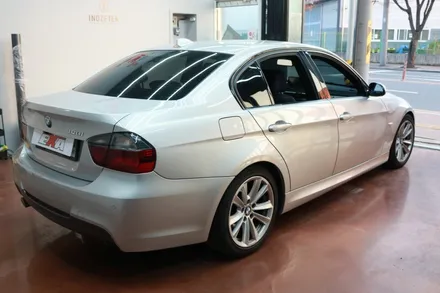 320i BMW 랩핑 에어버리 슈프림 사틴다크그레이메탈릭 / 대구 달성군 화원읍