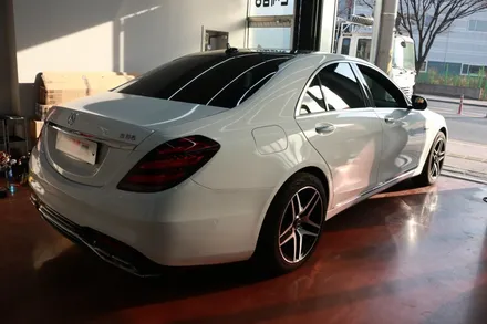 대구랩핑 S클래스 S350d 유광 화이트 전체랩핑 시공 / 대구 달성군 화원읍