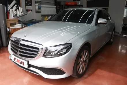 대구 랩핑 벤츠 W213 E300 유광 화이트 전체랩핑 시공 / 대구 달성군 화원읍