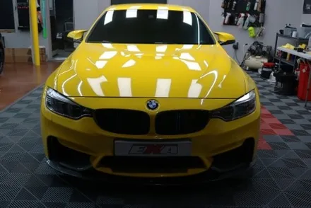 차량 랩핑 비용? BMW M4 에이버리 슈프림 유광 옐로우 / 대구 달성군 화원읍
