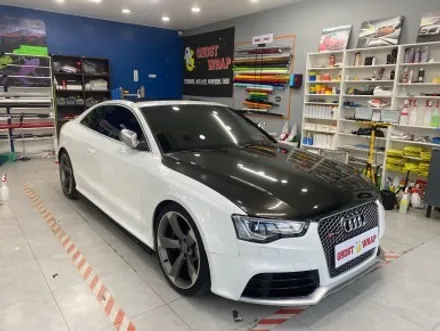 아우디 RS5 본넷 카본(PET필름) 랩핑, 디퓨저 포인트 랩핑, 후면라이트 스모그필름 시공 _ 서대문 랩핑 / 고양 일산 덕양구