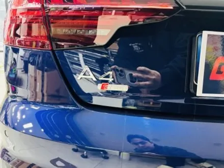 아우디 A4, 군더더기 없이 깔끔하게! 순정 레터링 제거 작업 🚗✨ / 고양 일산 덕양구