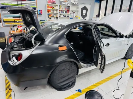 BMW E60 528i, 클래식의 품격을 다시 살려드립니다! 루프스킨랩핑 제거-> 전체랩핑 시공->라이트PPF 시공 (경기 고양 일산 랩핑샵에서) / 고양 일산 덕양구