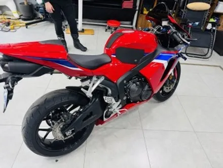 고양/파주/일산 오토바이 랩핑 전문 고스트랩 - CBR600RR 데칼 제거 및 사틴블랙 시공기 / 고양 일산 덕양구