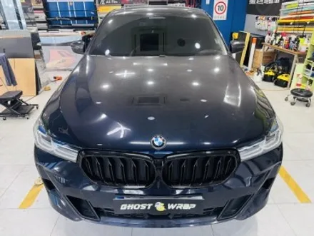 BMW 6GT 올블랙 완성: 윈도우 크롬 죽이기 & \'낮져밤이\' 변색 라이트 PPF 시공기 / 고양 일산 덕양구