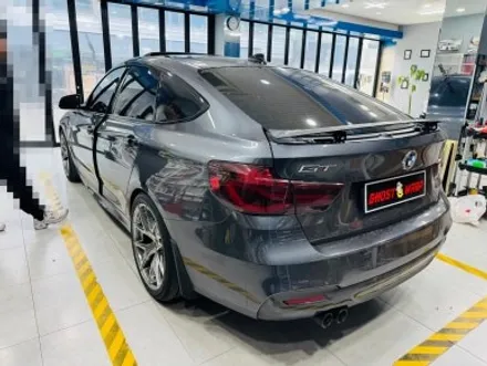 BMW 3GT, 가져오시면 됩니다! 글라스윙부터 엠블럼, 레터링까지, 고스트랩이 블랙으로 다 바꿔드림!(고양 일산 파주 랩핑샵) / 고양 일산 덕양구