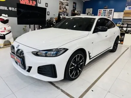 BMW i4 엠블럼 & 휠 캡 교체 | 순정 감성으로의 복귀 | 덕은동 랩핑샵 / 고양 일산 덕양구