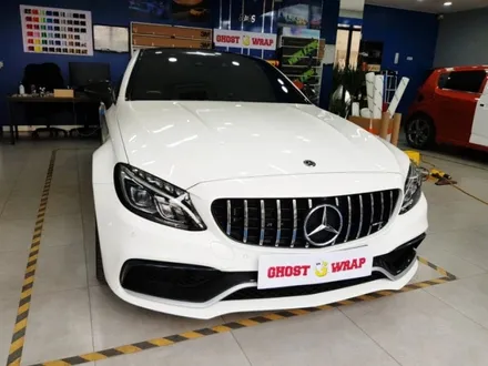 고스트랩(ghostwrap) 벤츠 C63 AMG 쿠페 루프스킨 유광블랙 랩핑,크롬죽이기 유광블랙 랩핑, 포인트 부분랩핑 / 고양 일산 덕양구