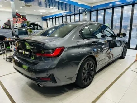 BMW 330e 크롬죽이기: 블랙 랩핑으로 완성된 다크한 매력 [고양/일산/파주 랩핑]🚖✨ / 고양 일산 덕양구
