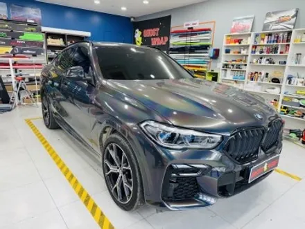 BMW X6, 차가 완전히 달라졌어요! 전체 랩핑 제거  +석회물 제거 +사틴 블랙 랩핑 재시공+ 유리막 코팅(고양 일산 파주 랩핑샵에서 만나요) / 고양 일산 덕양구