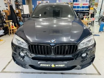 BMW X5, 라이트 보호 + 레터링 새 단장! 은평/상암 랩핑은 역시 고스트랩! / 고양 일산 덕양구
