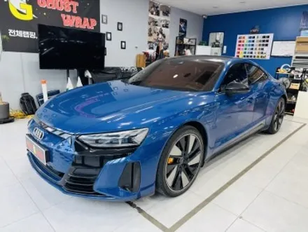 🔌 전기차 끝판왕! 아우디 e-tron GT, 유광 블랙 엠블럼으로 디테일 튜닝 끝! / 고양 일산 덕양구