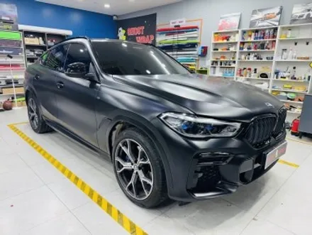 BMW X6, 차가 완전히 달라졌어요! 전체 랩핑 제거  +석회물 제거 +사틴 블랙 랩핑 재시공+ 유리막 코팅(고양 일산 파주 랩핑샵에서 만나요) / 고양 일산 덕양구