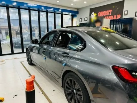 BMW 330e 크롬죽이기: 블랙 랩핑으로 완성된 다크한 매력 [고양/일산/파주 랩핑]🚖✨ / 고양 일산 덕양구