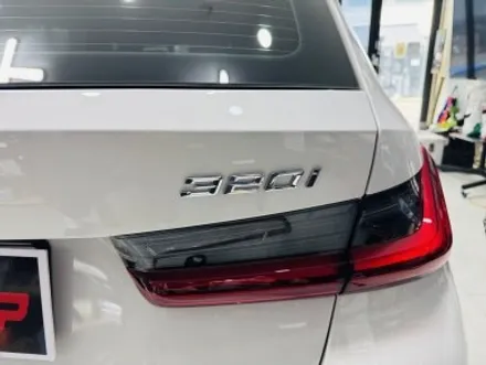 BMW 320i 감성업 | 레터링 블랙 교체 & M 트라이컬러 포인트 / 고양 일산 덕양구