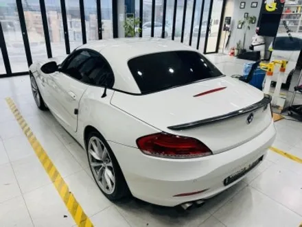 BMW Z4 | 루프스킨 PET랩핑, 사이드미러 랩핑, 엠블럼 교체 | 경기 고양 일산 고스트랩 / 고양 일산 덕양구