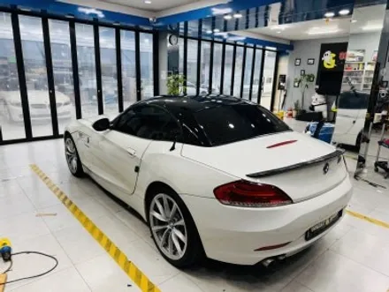 BMW Z4 | 루프스킨 PET랩핑, 사이드미러 랩핑, 엠블럼 교체 | 경기 고양 일산 고스트랩 / 고양 일산 덕양구