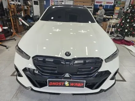 BMW I5 | 엠블럼 및 레터링 교체  | 고양랩핑/일산랩핑/파주랩핑/강서랩핑/은평랩핑 / 고양 일산 덕양구