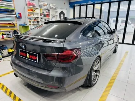BMW 3GT, 가져오시면 됩니다! 글라스윙부터 엠블럼, 레터링까지, 고스트랩이 블랙으로 다 바꿔드림!(고양 일산 파주 랩핑샵) / 고양 일산 덕양구