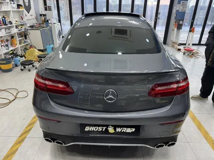 벤츠 E220d 쿠페 ｜그릴 크롬 랩핑 + 루프 블랙 PPF / 고양 일산 덕양구