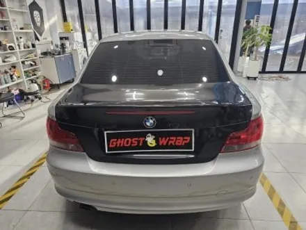 BMW 120D 쿠페 |  윈도우몰딩 크롬 삭제 + 블랙 루프스킨!  크롬 OUT, 블랙으로 완성! | 고양랩핑/일산랩핑/파주랩핑/강서랩핑/은평랩핑 / 고양 일산 덕양구