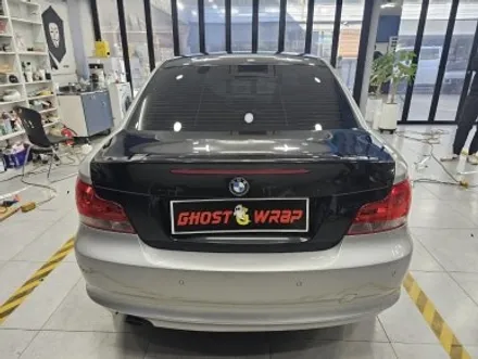 BMW 120D 쿠페 |  윈도우몰딩 크롬 삭제 + 블랙 루프스킨!  크롬 OUT, 블랙으로 완성! | 고양랩핑/일산랩핑/파주랩핑/강서랩핑/은평랩핑 / 고양 일산 덕양구