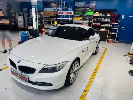 BMW Z4 | 루프스킨 PET랩핑, 사이드미러 랩핑, 엠블럼 교체 | 경기 고양 일산 고스트랩 / 고양 일산 덕양구