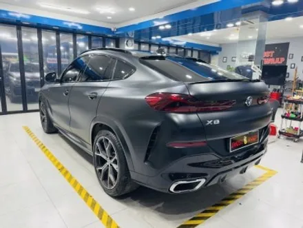 BMW X6, 차가 완전히 달라졌어요! 전체 랩핑 제거  +석회물 제거 +사틴 블랙 랩핑 재시공+ 유리막 코팅(고양 일산 파주 랩핑샵에서 만나요) / 고양 일산 덕양구