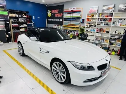 BMW Z4 | 루프스킨 PET랩핑, 사이드미러 랩핑, 엠블럼 교체 | 경기 고양 일산 고스트랩 / 고양 일산 덕양구