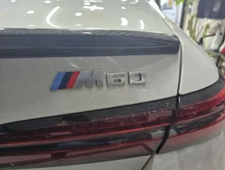 BMW I5 | 엠블럼 및 레터링 교체  | 고양랩핑/일산랩핑/파주랩핑/강서랩핑/은평랩핑 / 고양 일산 덕양구