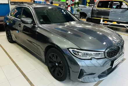 BMW 330e 크롬죽이기: 블랙 랩핑으로 완성된 다크한 매력 [고양/일산/파주 랩핑]🚖✨ / 고양 일산 덕양구