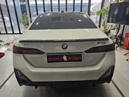 BMW I5 | 엠블럼 및 레터링 교체  | 고양랩핑/일산랩핑/파주랩핑/강서랩핑/은평랩핑 / 고양 일산 덕양구