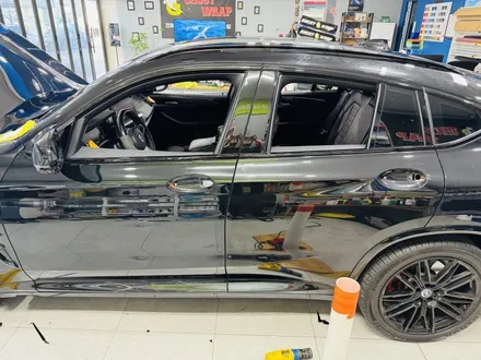 [고양 일산 파주 랩핑] BMW X4의 묵직한 카리스마! 전체 유광 블랙 랩핑 & 블랙 PPF 루프스킨 / 고양 일산 덕양구
